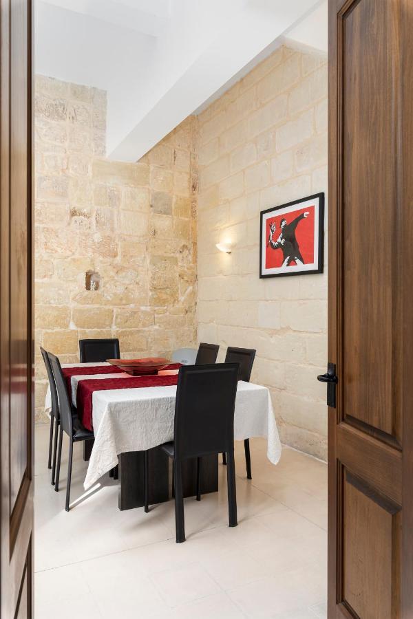 Traditional & Modern Maltese Townhouse - Rooftop Terrace And Sea Views, Close To Birgu Waterfront Cospicua Exteriör bild