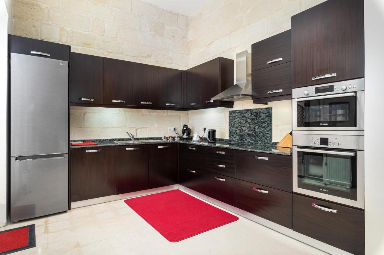 Traditional & Modern Maltese Townhouse - Rooftop Terrace And Sea Views, Close To Birgu Waterfront Cospicua Exteriör bild