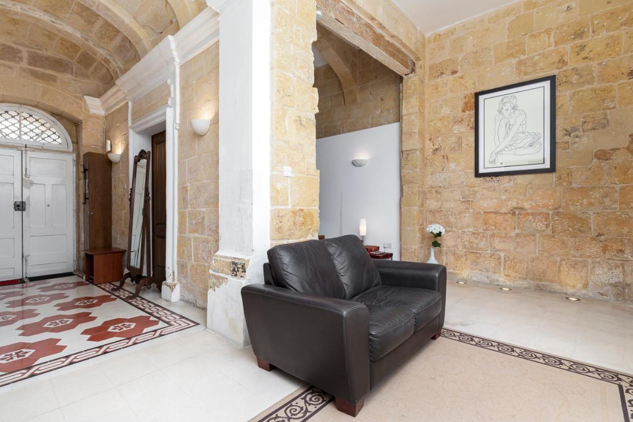 Traditional & Modern Maltese Townhouse - Rooftop Terrace And Sea Views, Close To Birgu Waterfront Cospicua Exteriör bild