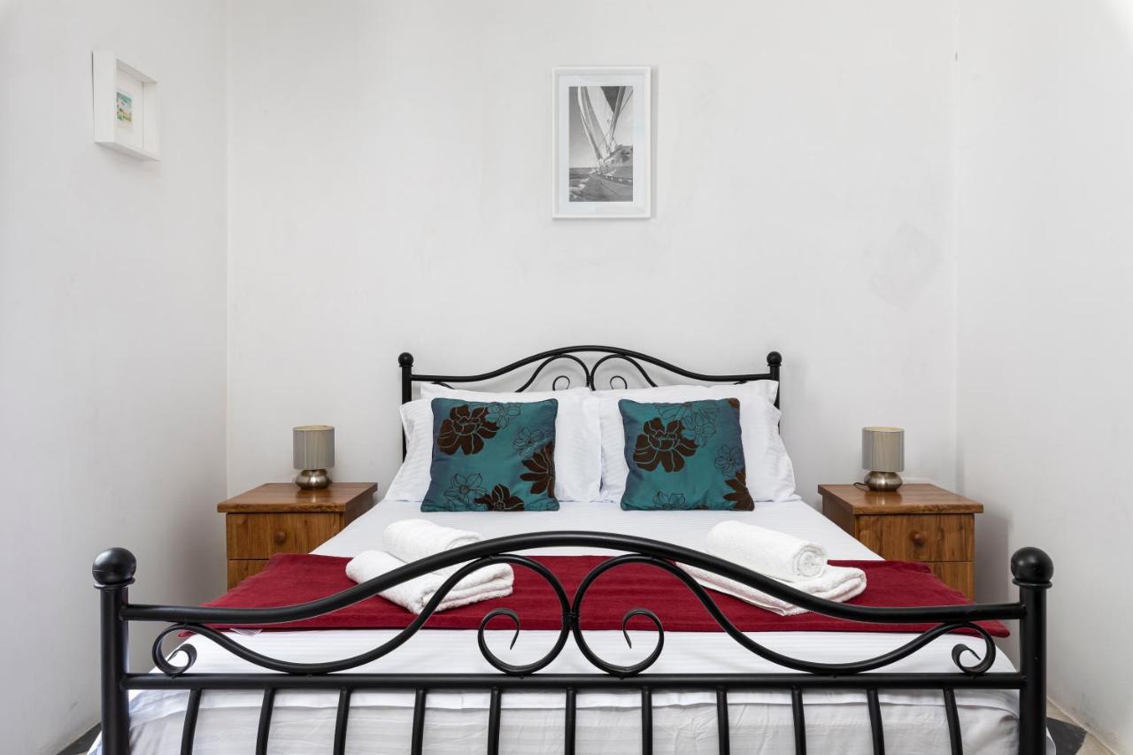 Traditional & Modern Maltese Townhouse - Rooftop Terrace And Sea Views, Close To Birgu Waterfront Cospicua Exteriör bild