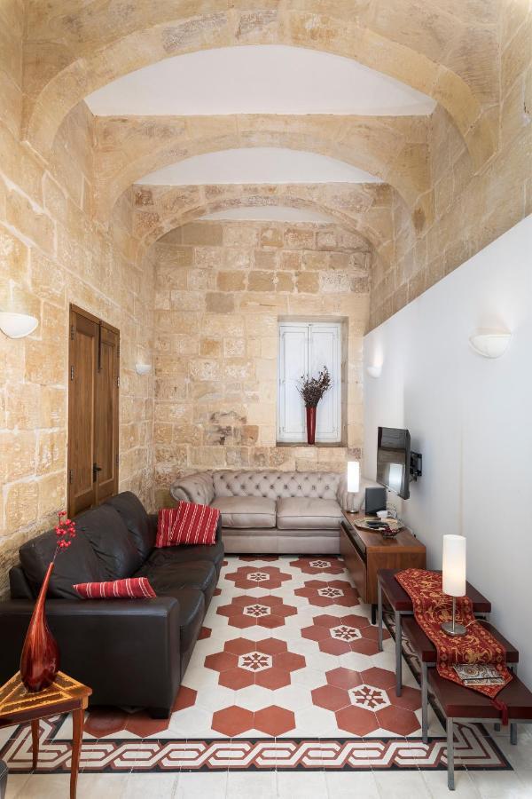 Traditional & Modern Maltese Townhouse - Rooftop Terrace And Sea Views, Close To Birgu Waterfront Cospicua Exteriör bild