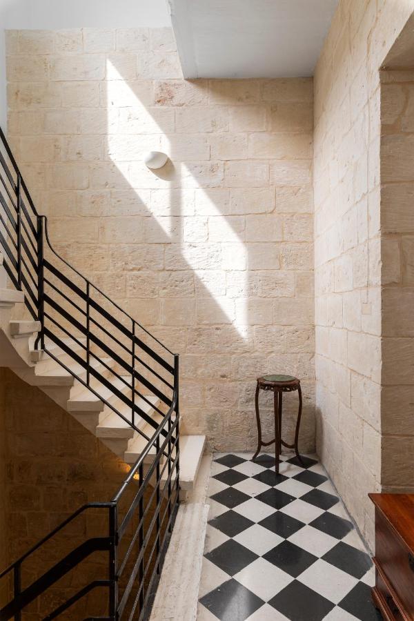 Traditional & Modern Maltese Townhouse - Rooftop Terrace And Sea Views, Close To Birgu Waterfront Cospicua Exteriör bild