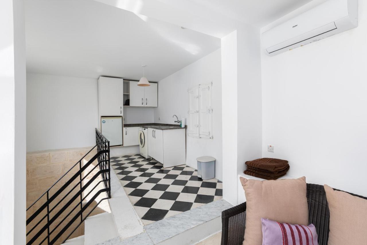 Traditional & Modern Maltese Townhouse - Rooftop Terrace And Sea Views, Close To Birgu Waterfront Cospicua Exteriör bild